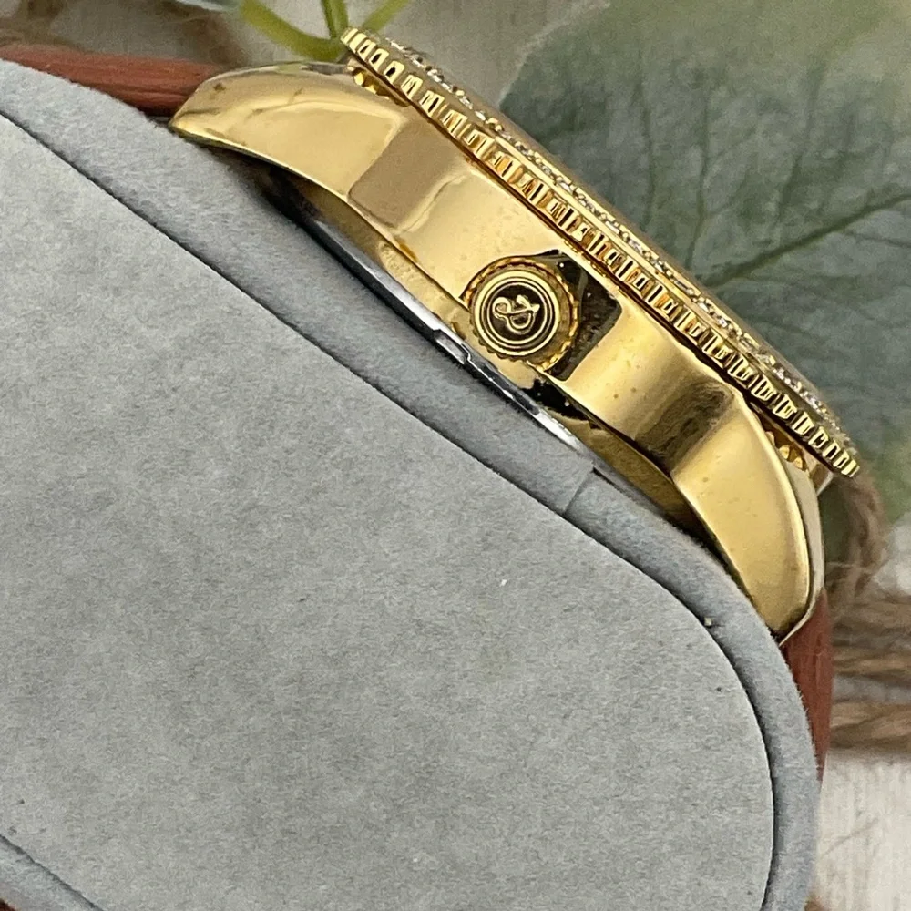 Gold Watch with Brown Leather‎ Strap